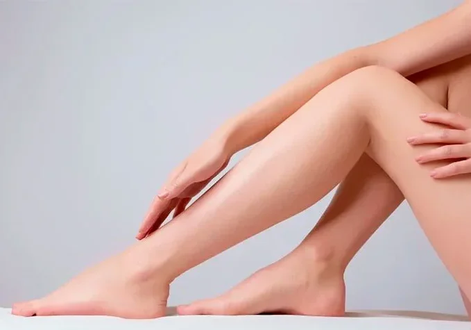 Smooth, vein-free legs